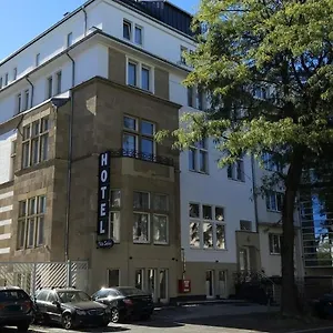 Hotel Sophia, Kolonia