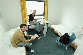 Hostal Jugendherberge Koeln-Deutz